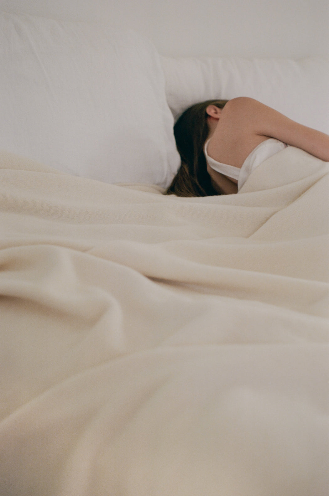 Oversized Italian Cashmere Jersey Knit Blanket - Cloud