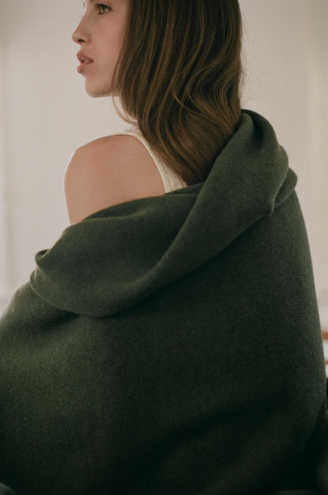 Oversized Italian Cashmere Jersey Knit Blanket - Moss
