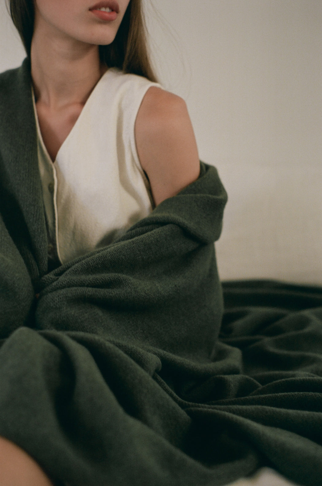 Oversized Italian Cashmere Jersey Knit Blanket - Moss