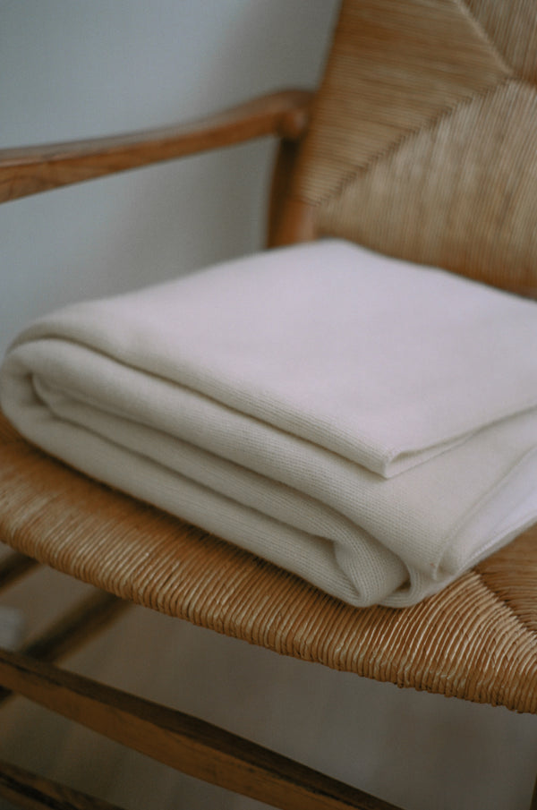 Oversized Italian Cashmere Jersey Knit Blanket - Cloud