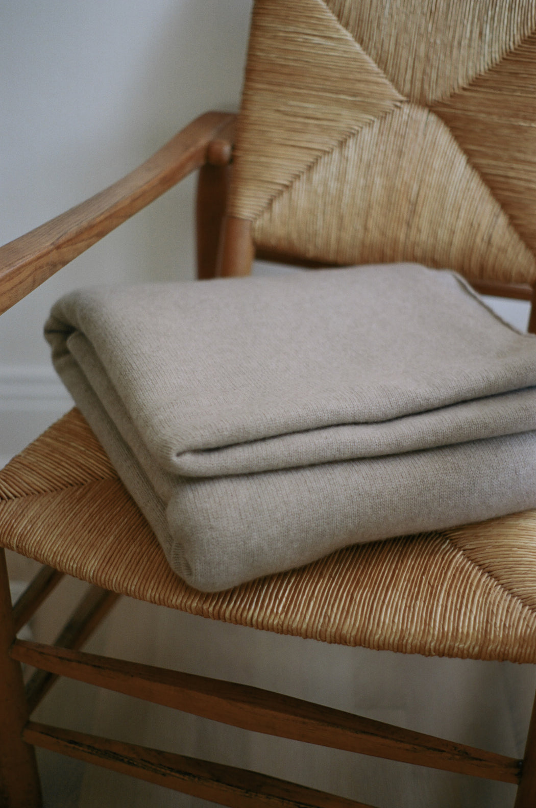 Oversized Italian Cashmere Jersey Knit Blanket - Oat